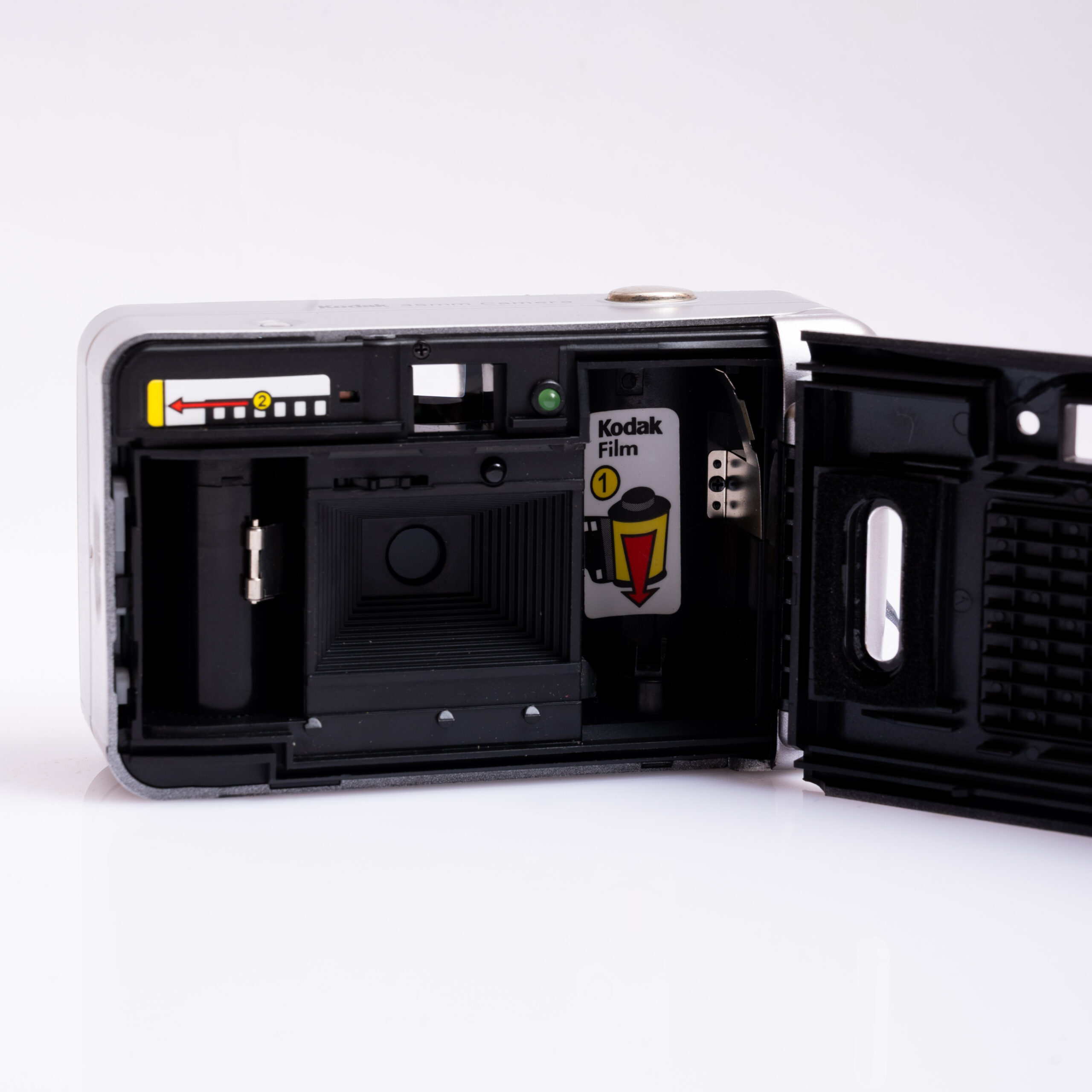 KODAK AUTOMATIC EC200 - UNUSED CONDITION - Image 9