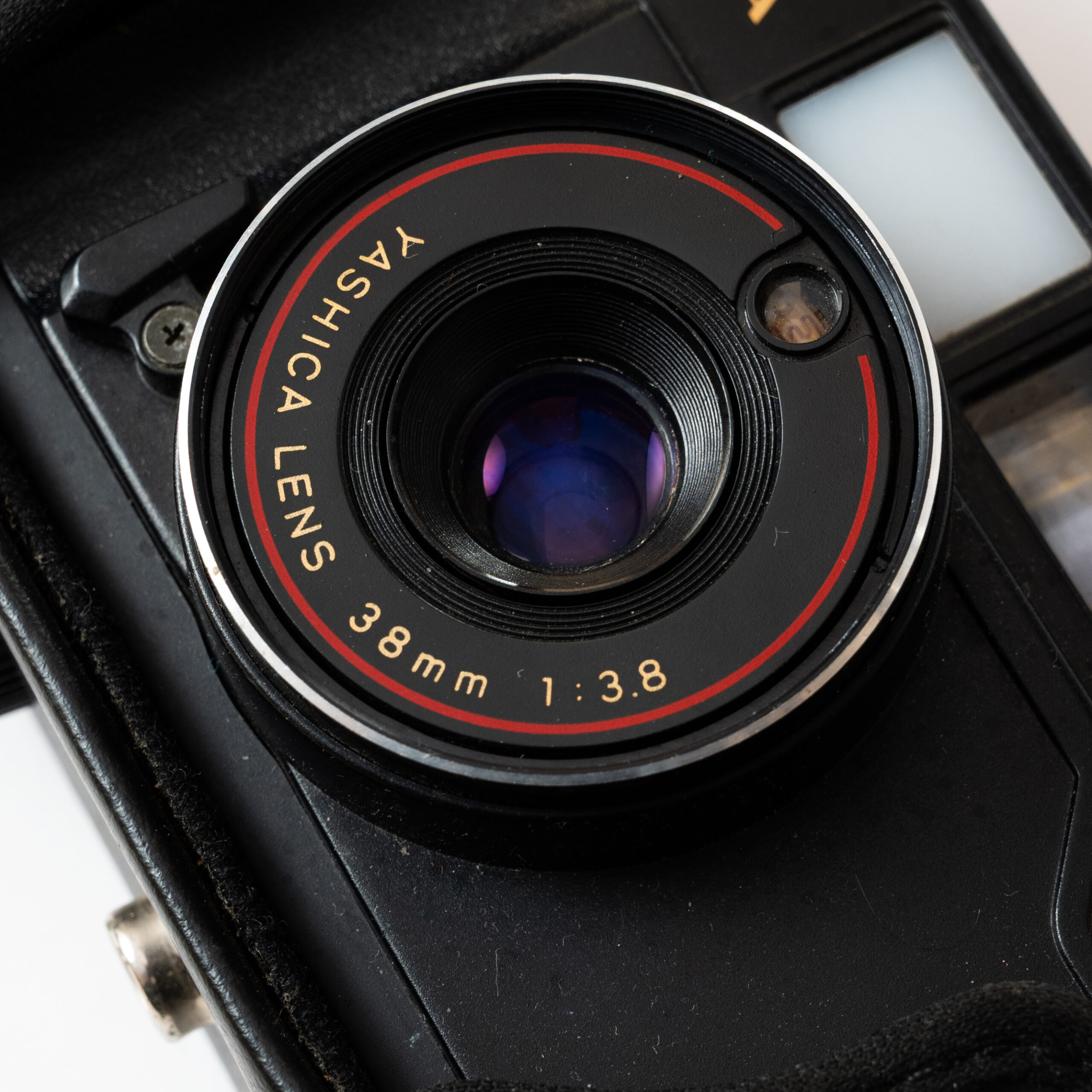 Yashica MF-2 Super DX with Original bottom half case - Image 4