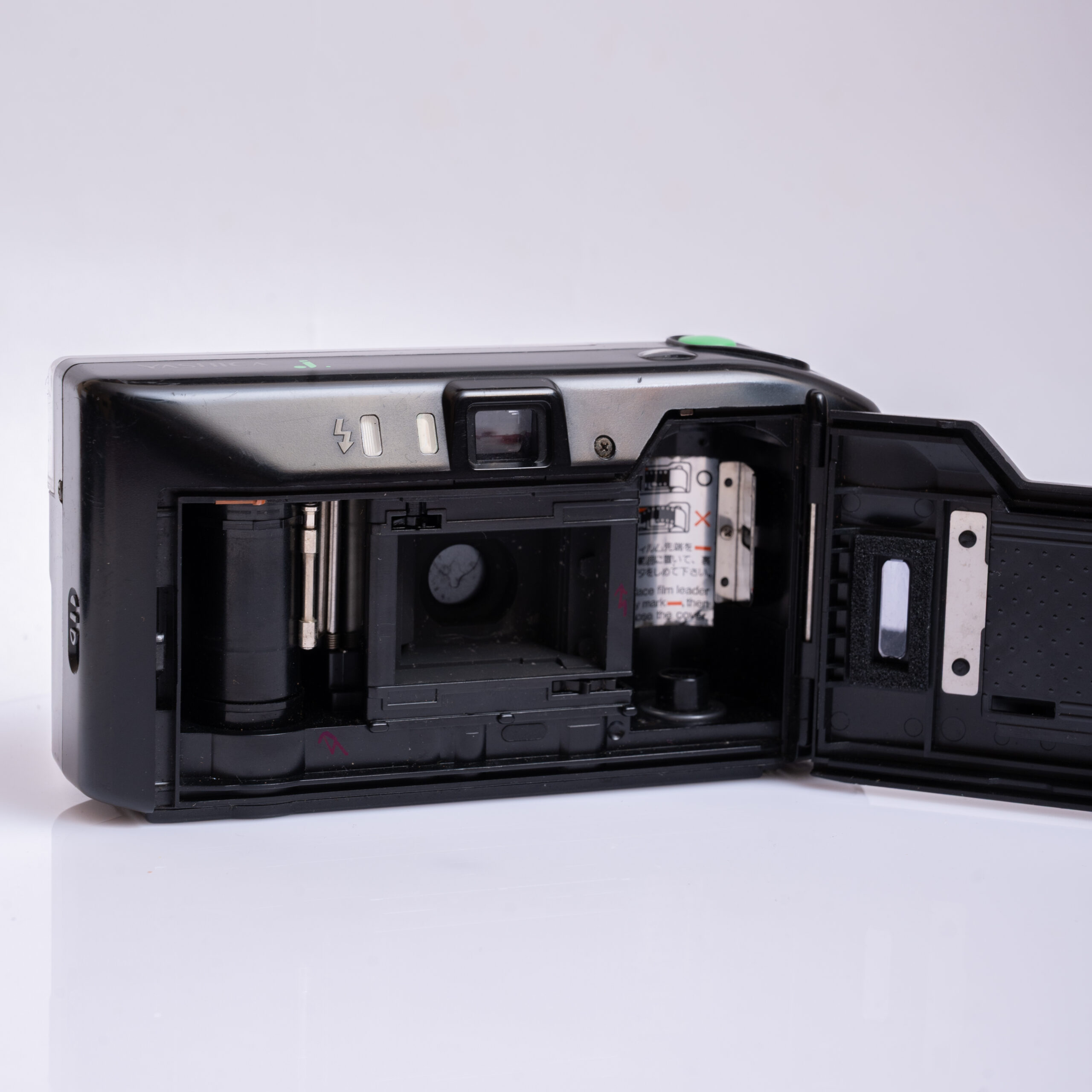 Yashica J - Image 4