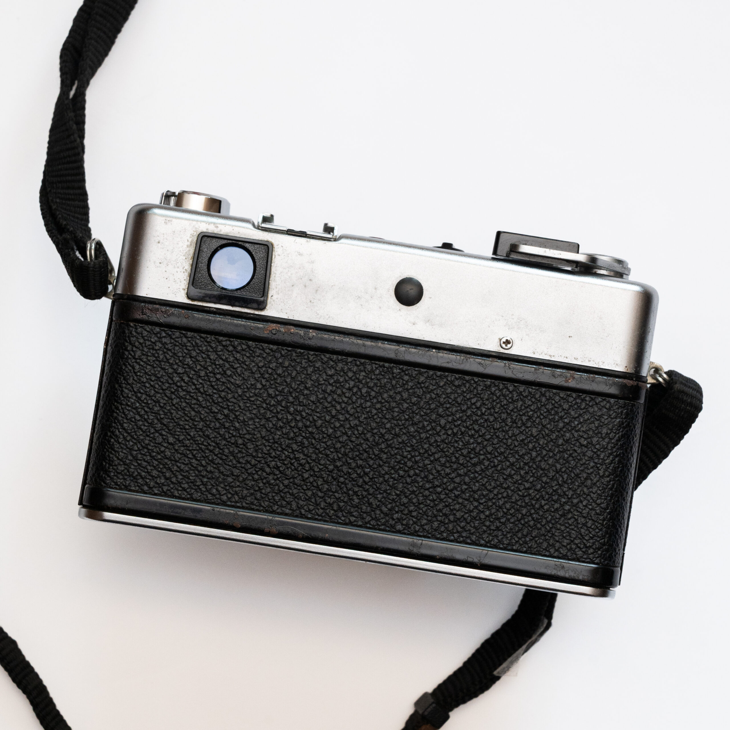 YASHICA MG-1 with Original Case - Image 4