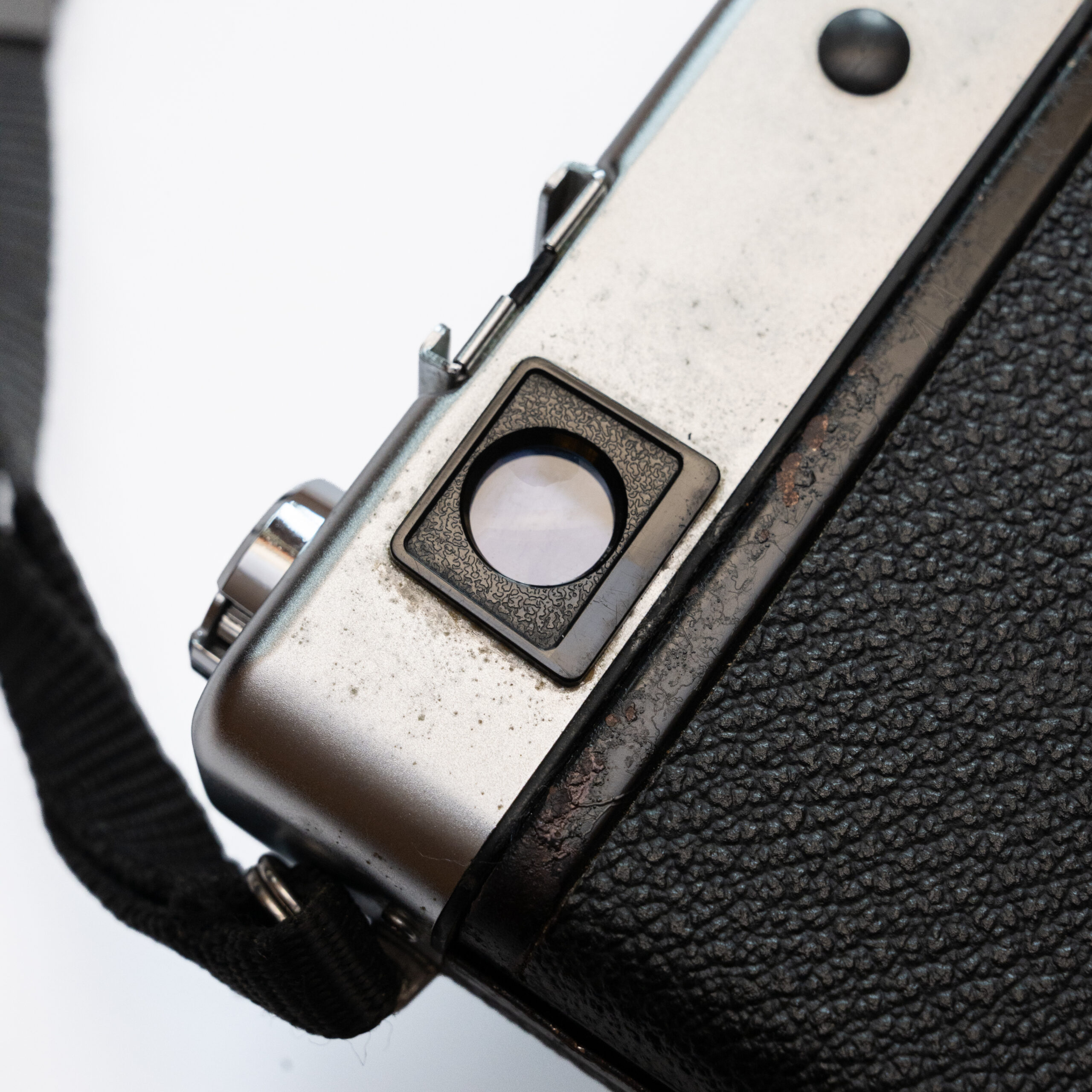 YASHICA MG-1 with Original Case - Image 5