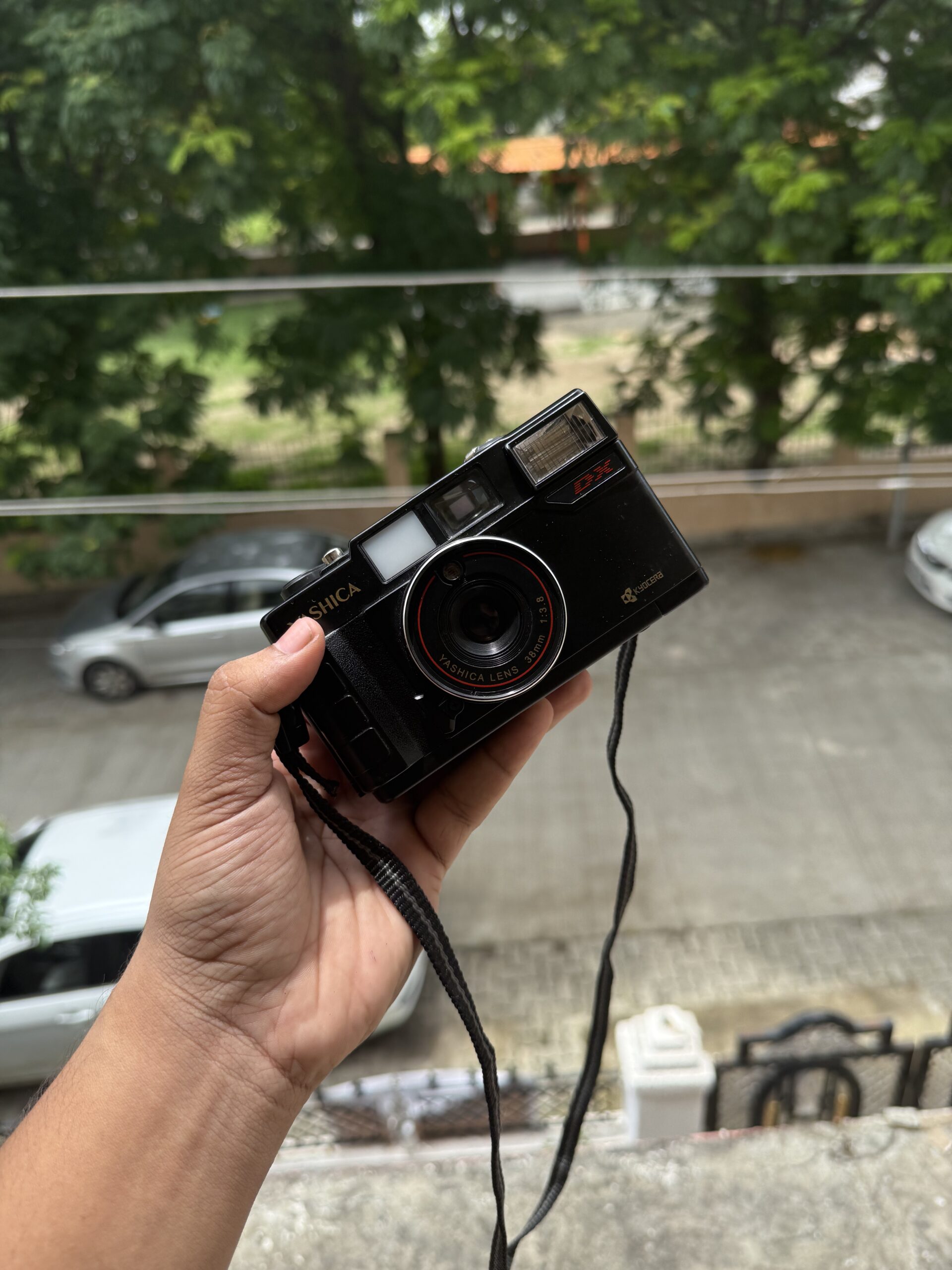 Yashica MF-2 Super with original full body case - Image 10