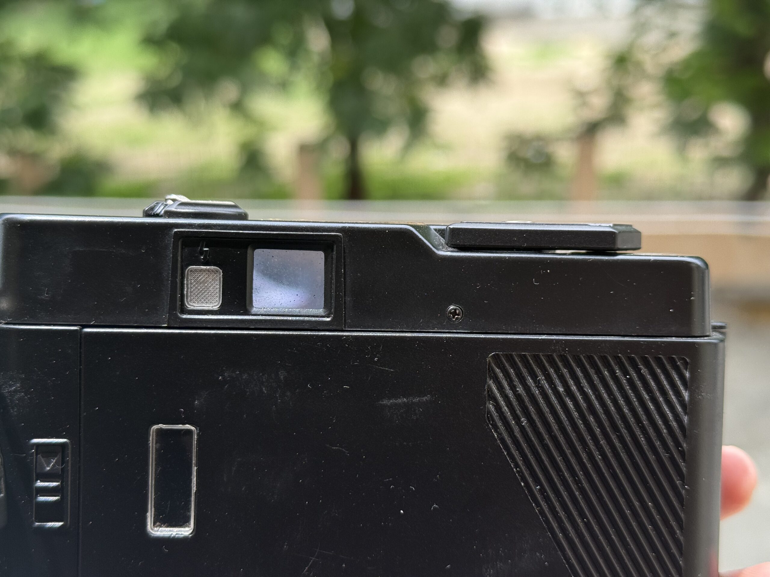 Yashica MF-2 Super with original full body case - Image 9