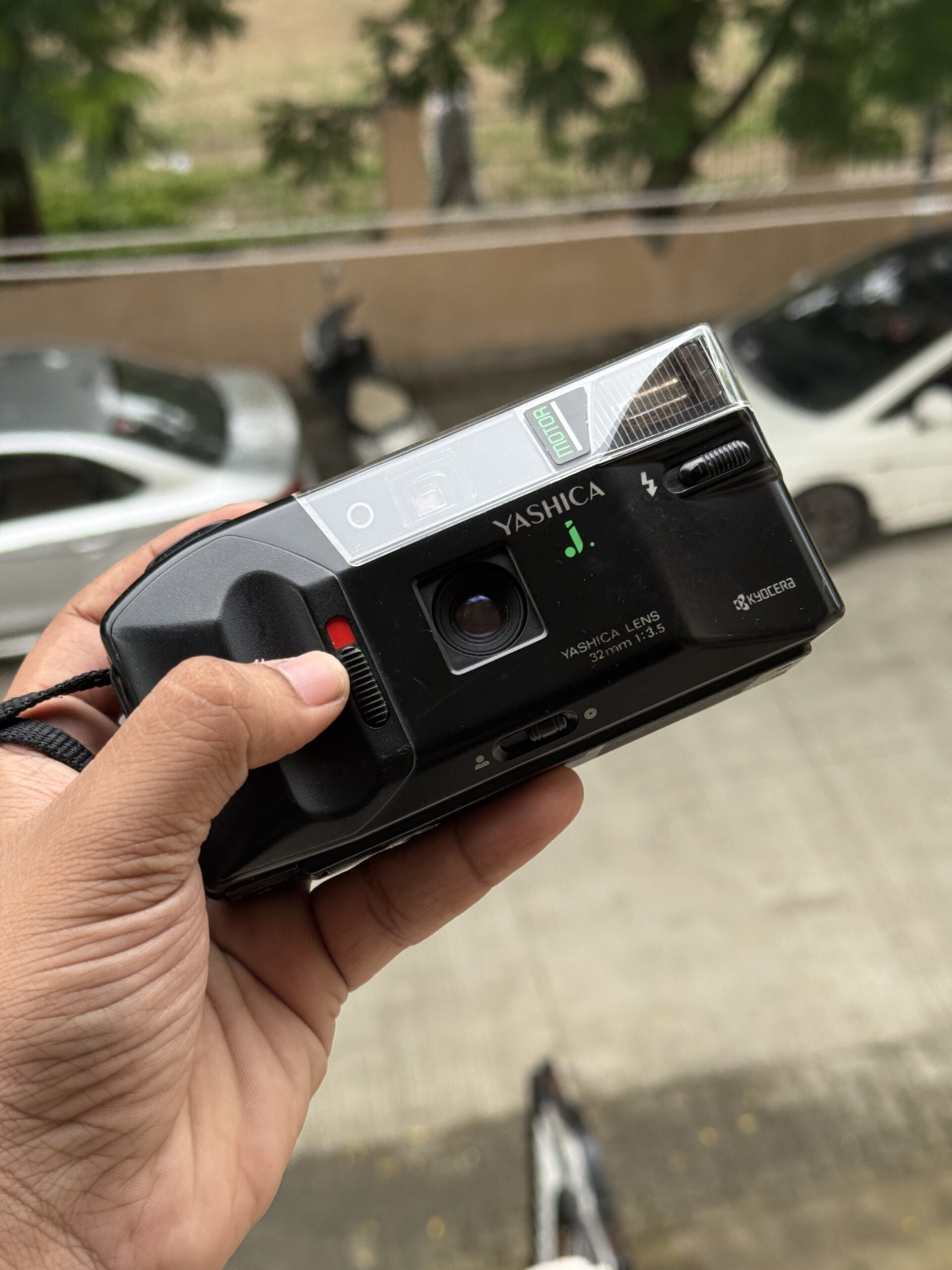 Yashica J - Image 8