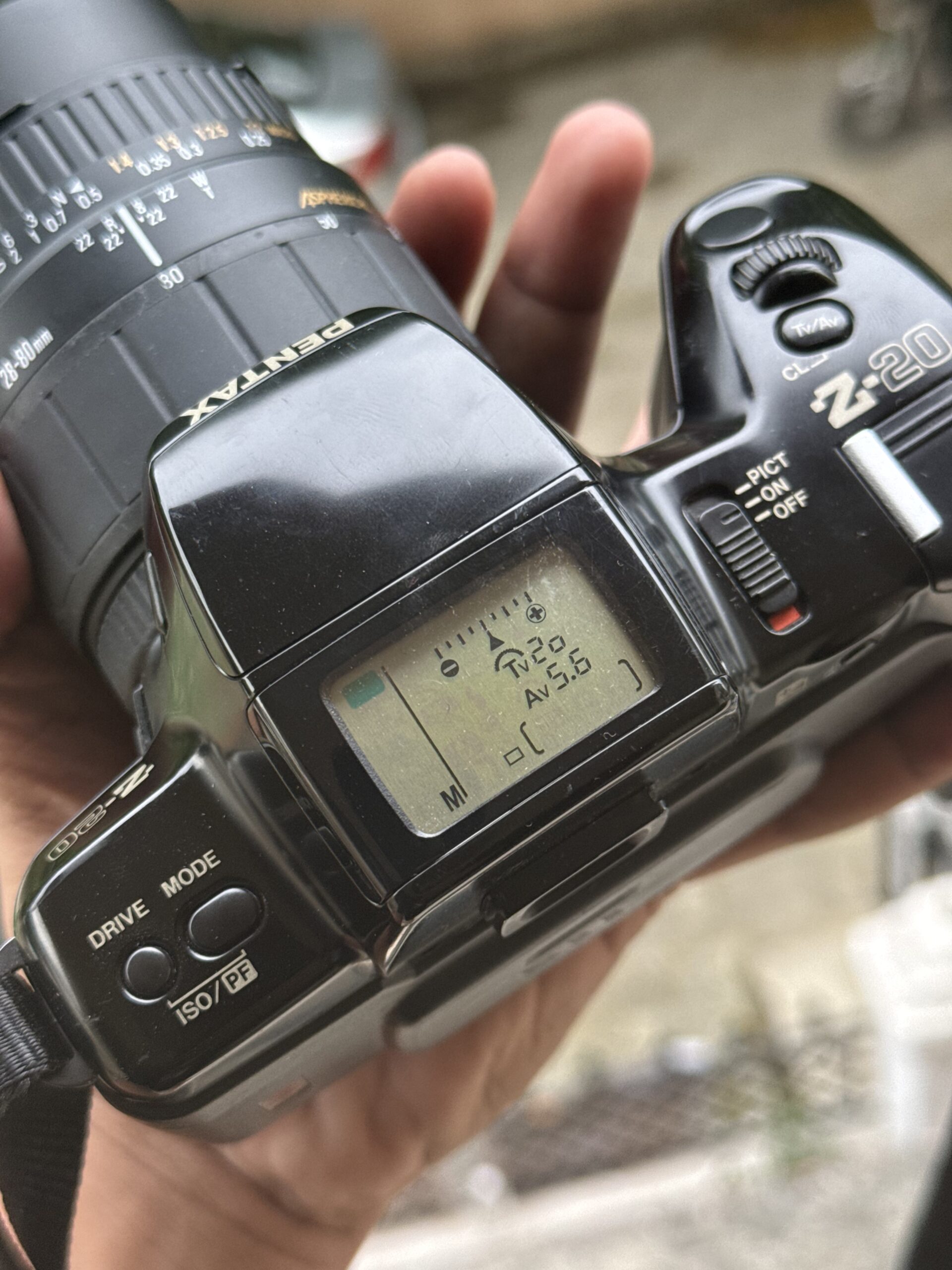 Pentax Z-20 with 28–80mm - Image 9