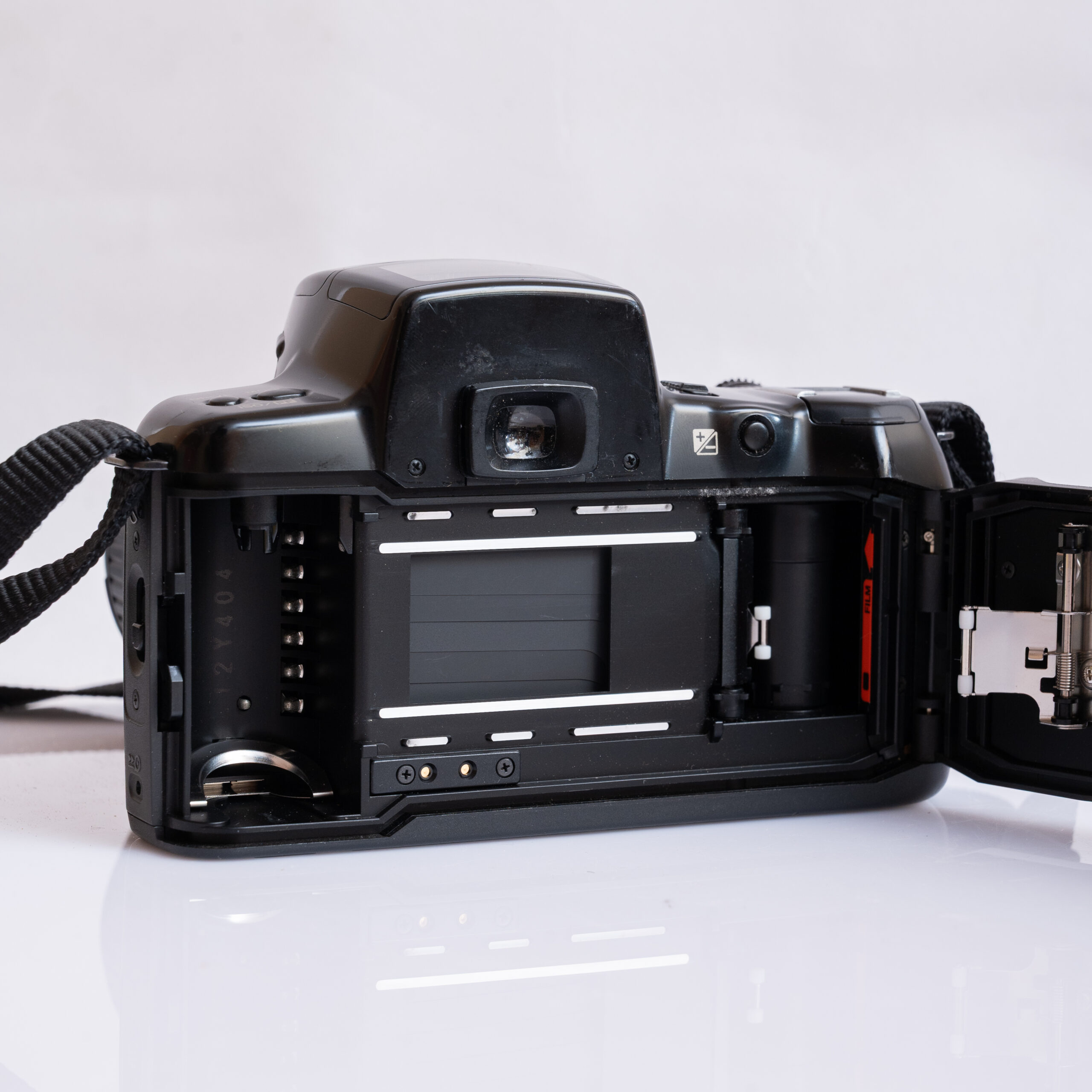 Pentax Z-20 with 28–80mm - Image 6