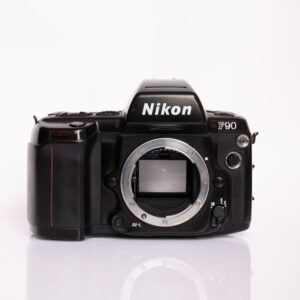 Nikon F90 + AF Nikkor 35-105mm F3.5-4.5